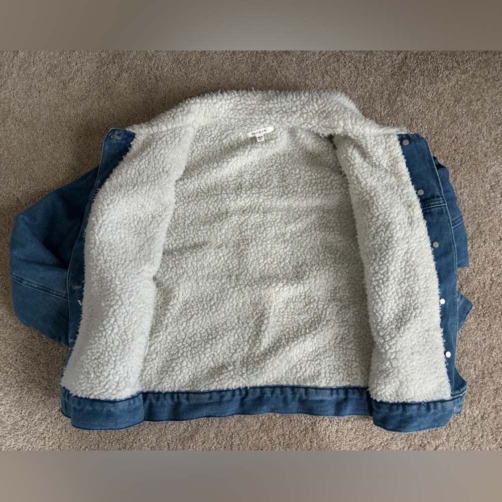 PacSun Woman’s/Teen Sherpa Lined Jean Jacket, Size XS/S, NWT - Picture 2 of 5